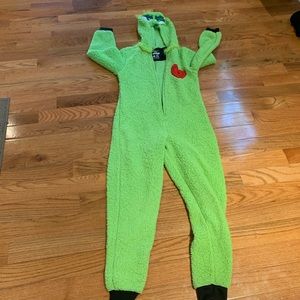 Woman’s pj grinch size medium